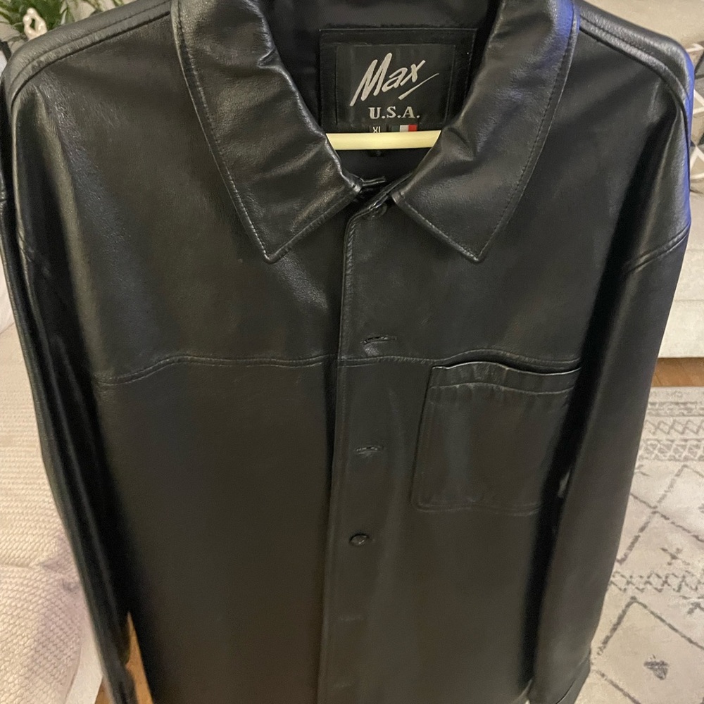 Max, USA leather jacket